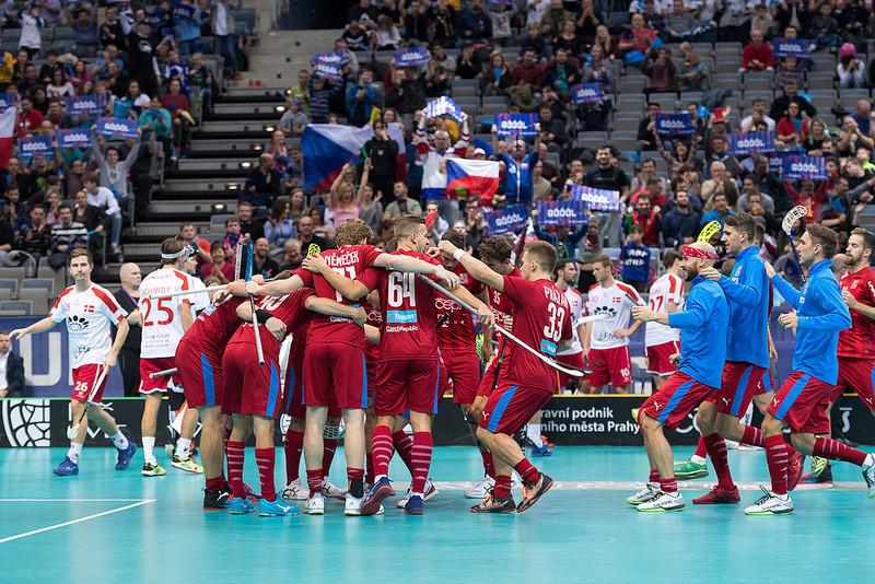 Hosts Czech Republic celebrate beating Denmark and progressing to the semi-final of the IFF Men's Floorball World Championships ©IFF