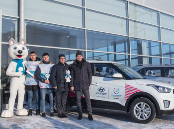 The director of the 2019 Winter Universiade, Maxim Urazov, received 300 cars from Hyundai to be used as transportation for next year's event ©Winter Universiade 