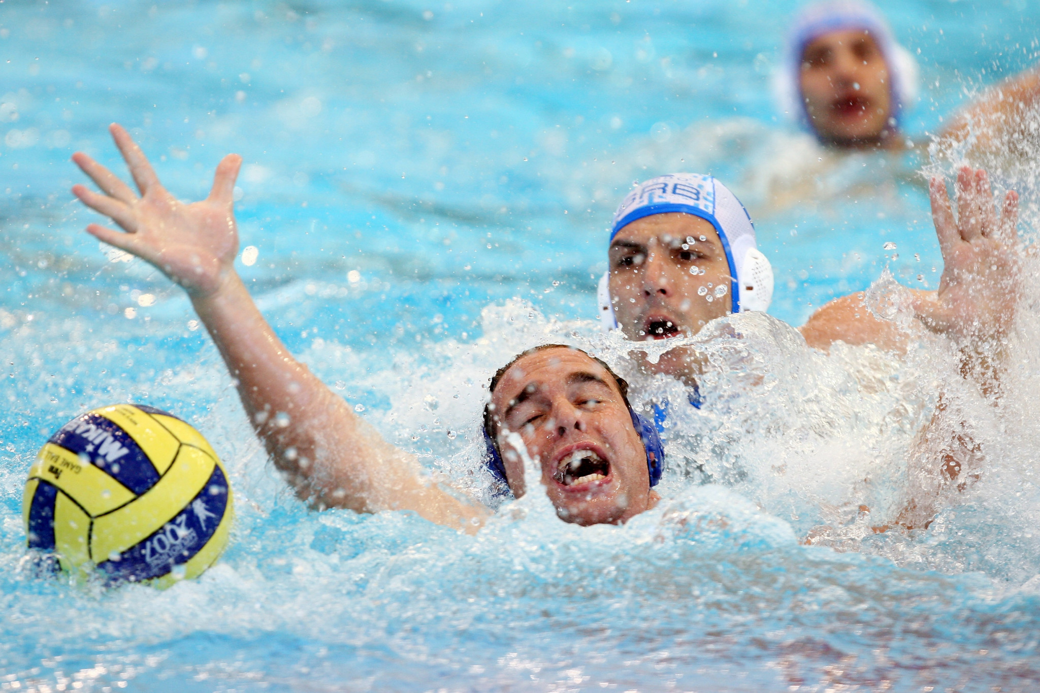 FINA vote to introduce video refereeing system and goal-line technology to water polo