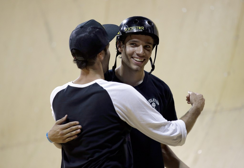 Wilkins defends vert title at Skateboarding World Championships