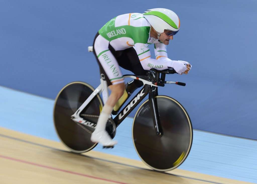 London 2012 Paralympian Colin Lynch missed out on his world record bid following a puncture-induced crash ©Getty Images