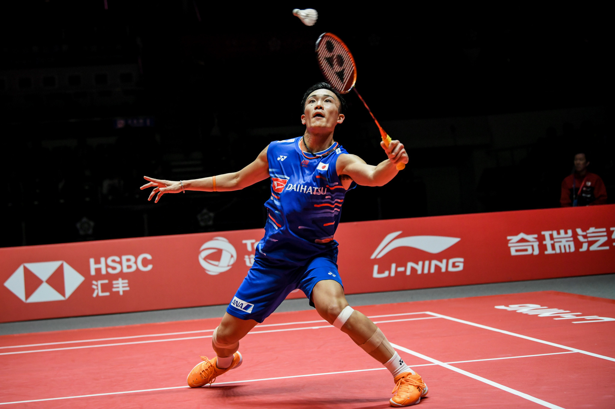 Momota marches into men's singles final at BWF World Tour Finals