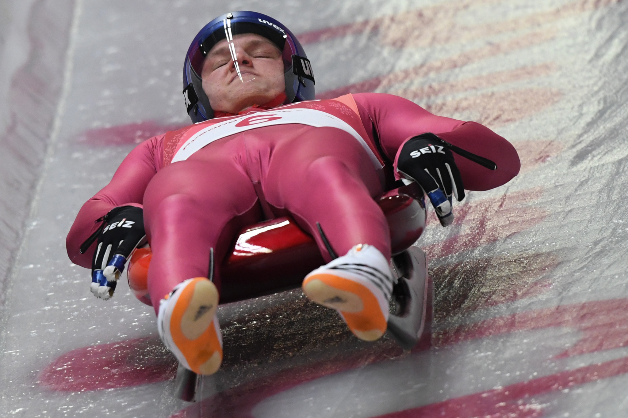 Repilov profits from Kindl disqualification as Hamlin makes farewell appearance at Luge World Cup