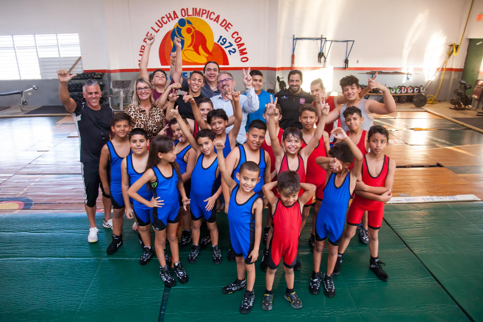 UWW and USA Wrestling deliver equipment to Puerto Rico