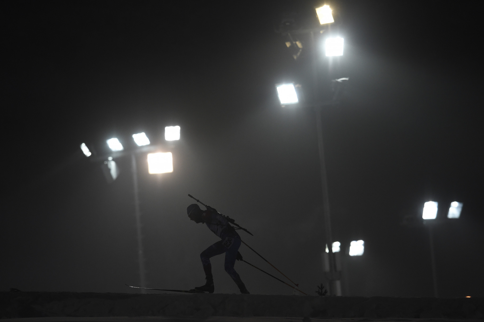 The floodlight competition saw an impressive accuracy in biathletes' shooting ©Getty Images