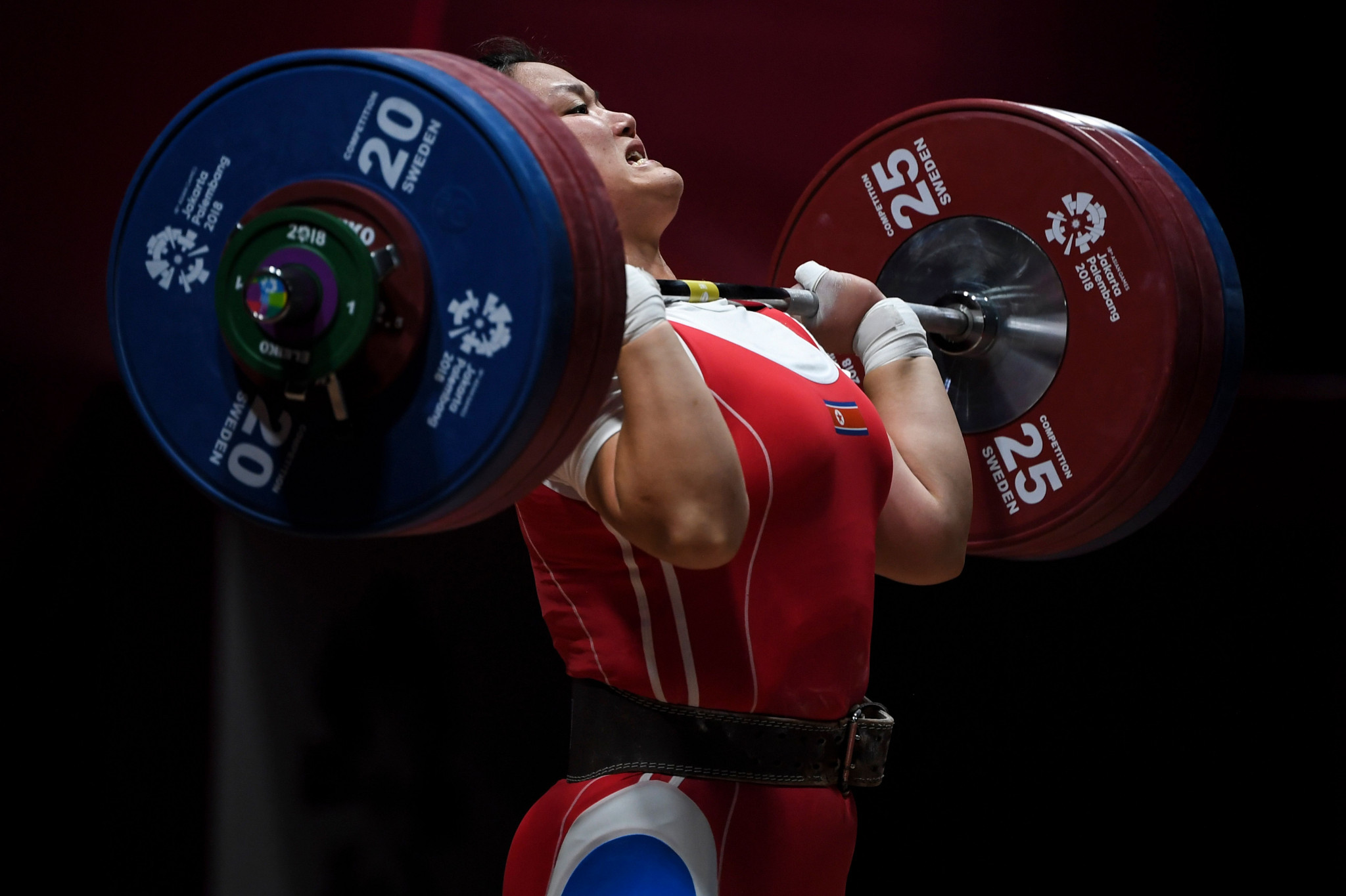 The overall standings are determined upon completion of the clean and jerk ©Getty Images
