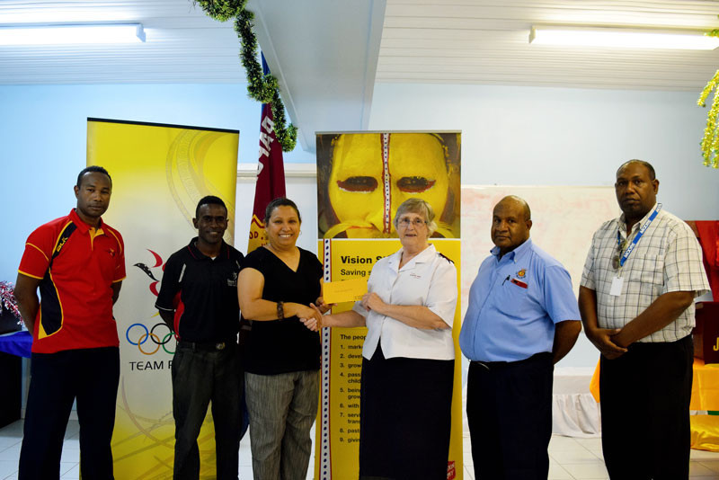 Papua New Guinea Olympic Committee make donation to help with earthquake recovery effort
