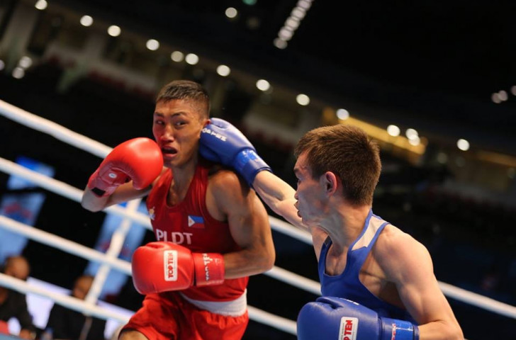 Light flyweight Rogen Ladon of the Philippines lost out to Russia's Vasilii Egorov in the opening bout of the evening ©AIBA/Facebook 