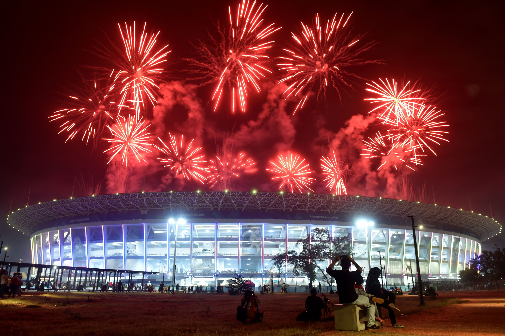Fireworks explode over the Gelora Bung Karno main stadium in Jakarta during the Closing Ceremony of the 2018 Asian Games ©Getty Images