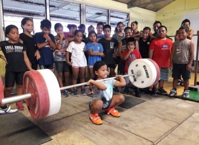 The OTIP encourages students from Pacific Island nations get involved in weightlifting ©IWF
