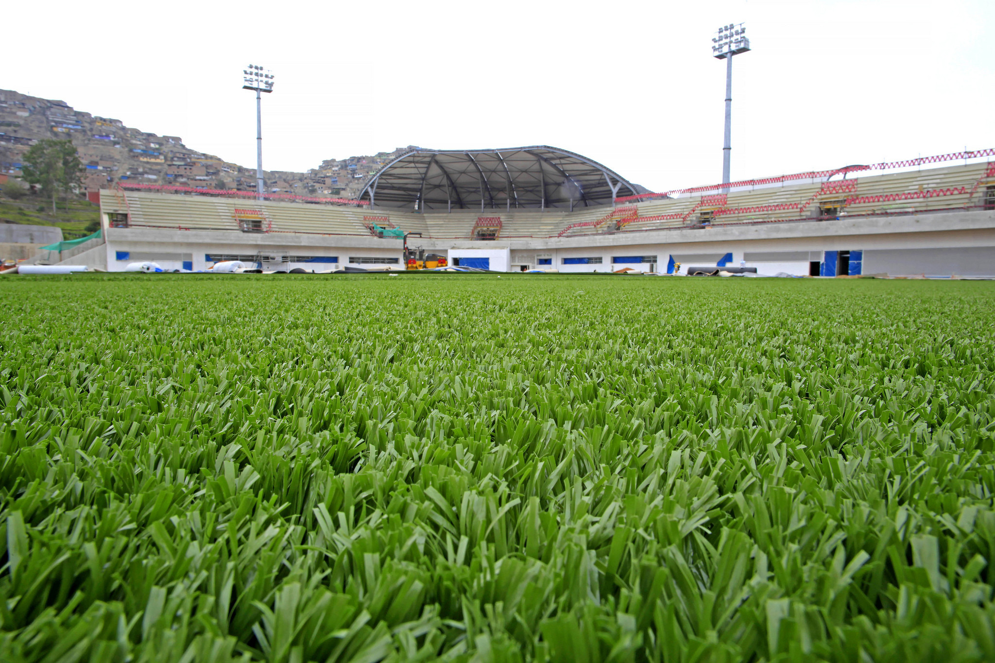 Synthetic turf at the Games' softball venue has been installed ©Lima 2019