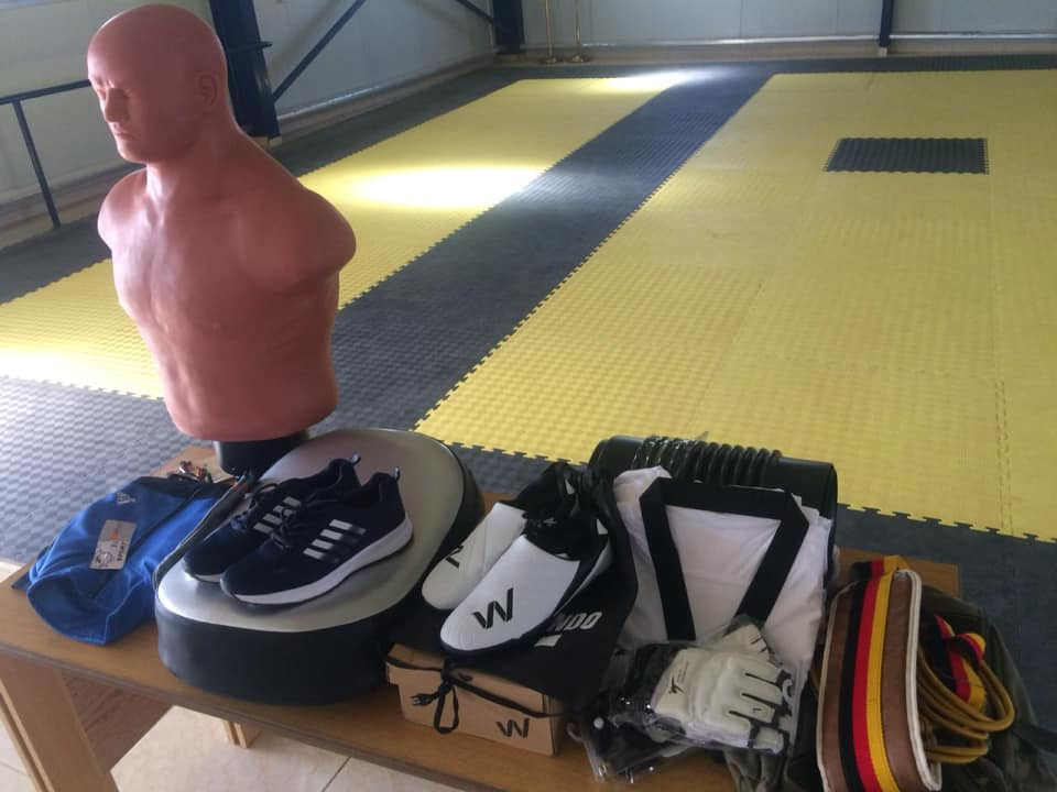 Yahya Basam Al-Ghoutani received an array of items ©Taekwondo Humanitarian Foundation/Facebook