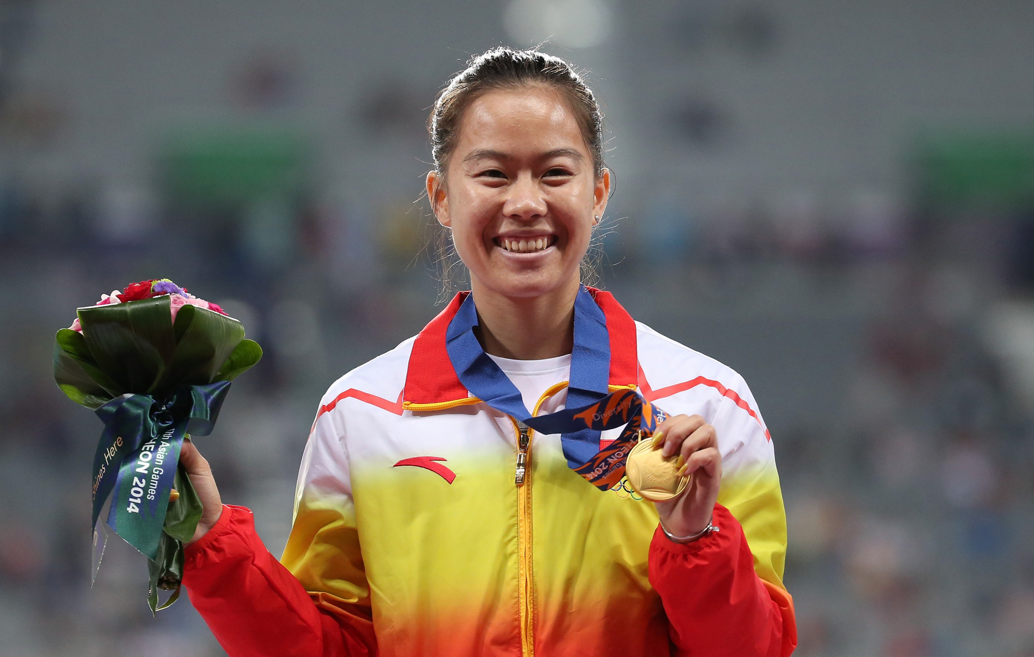 Top Chinese hurdler handed four-year doping ban