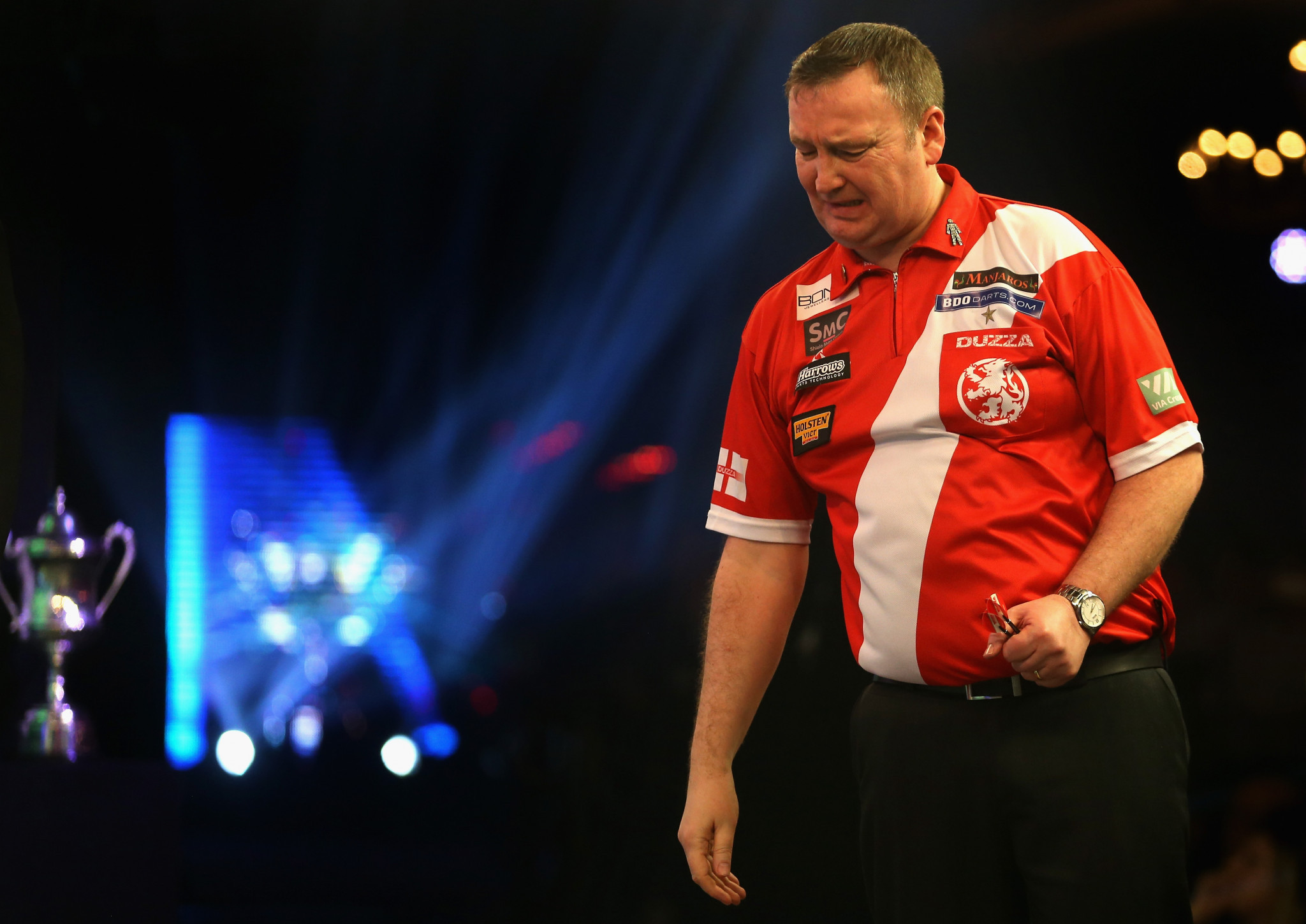Glen Durrant survived a scare to advance ©Getty Images