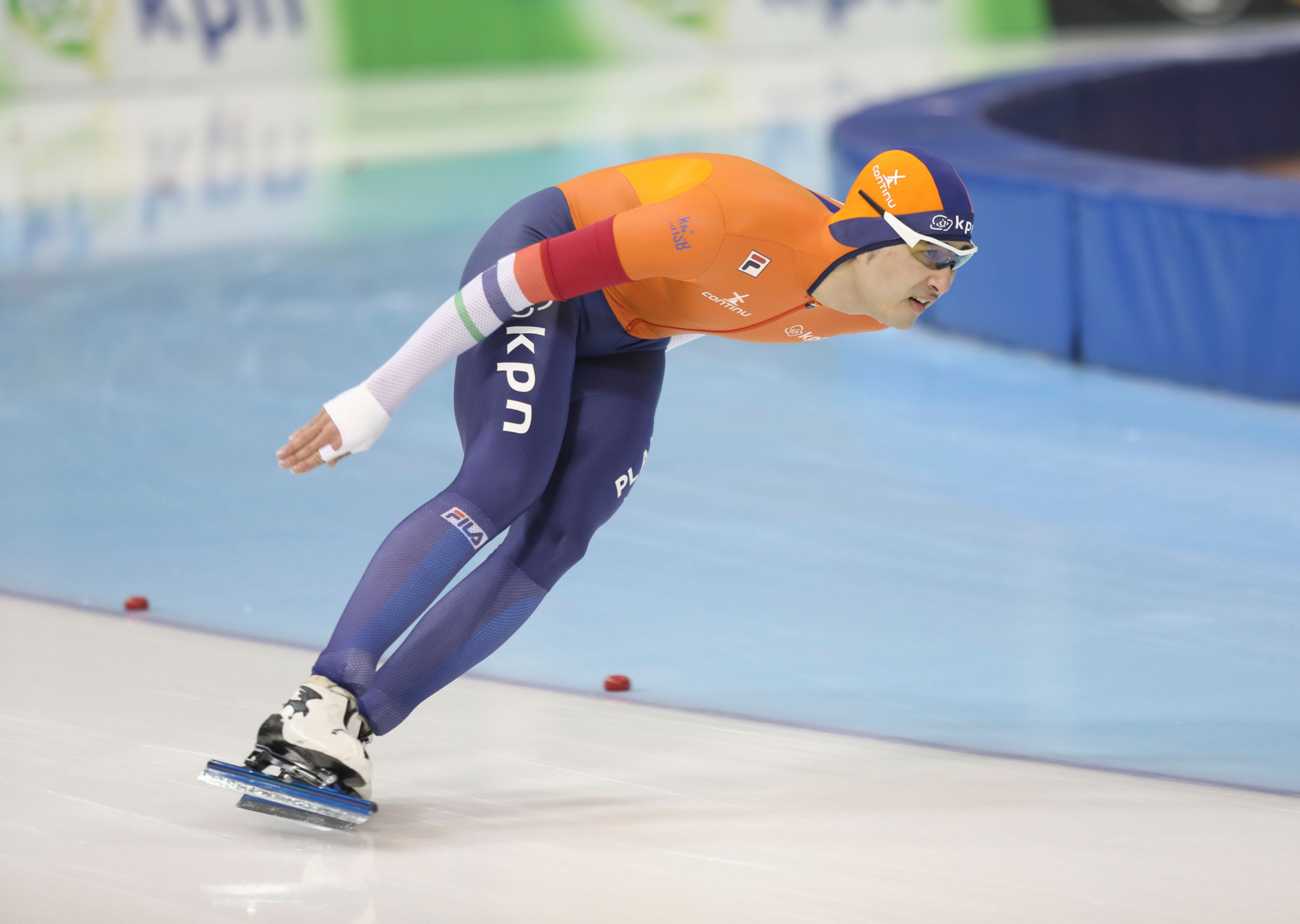 Dutch skater Kai Verbij retained his European Championships sprint title with victory at 500m and then a second place in the 1,000m at the Ritten Arena in Collalbo ©Getty Images