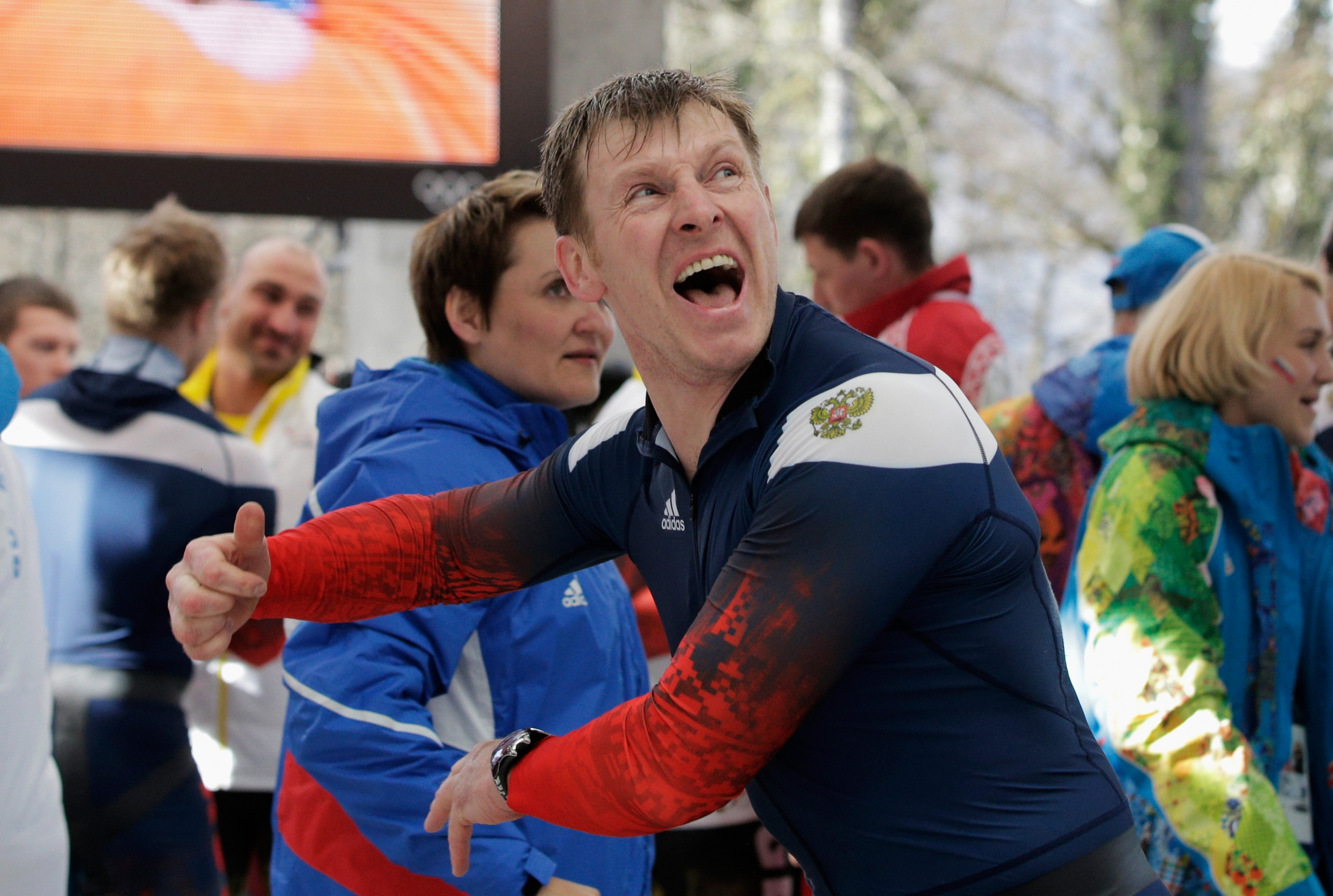 Alexander Zubkov celebrates after winning a second gold medal at Sochi 2014 in the four-man ©Getty Images