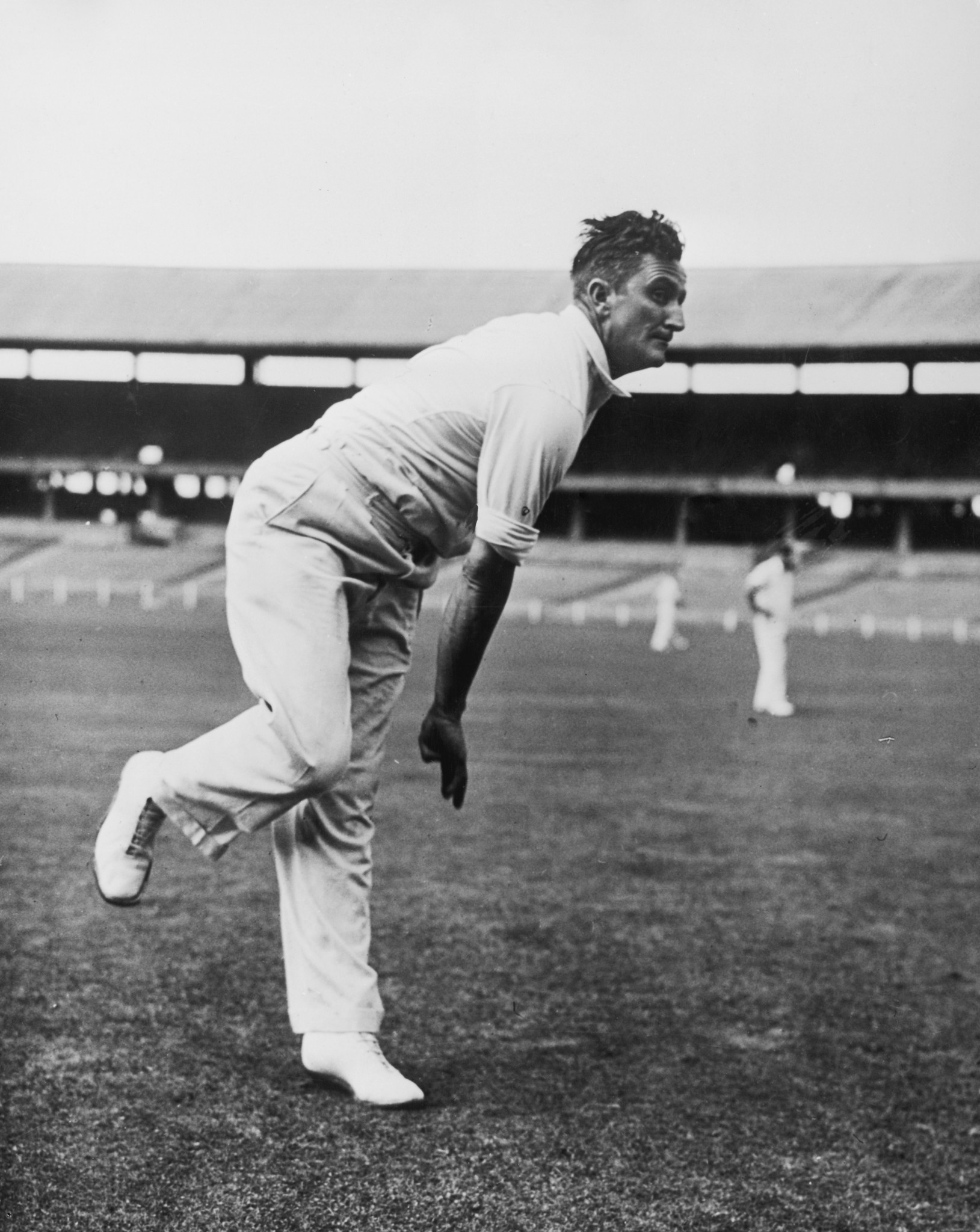 Jack Iverson was known for his unorthodox spin bowling action ©Getty Images
