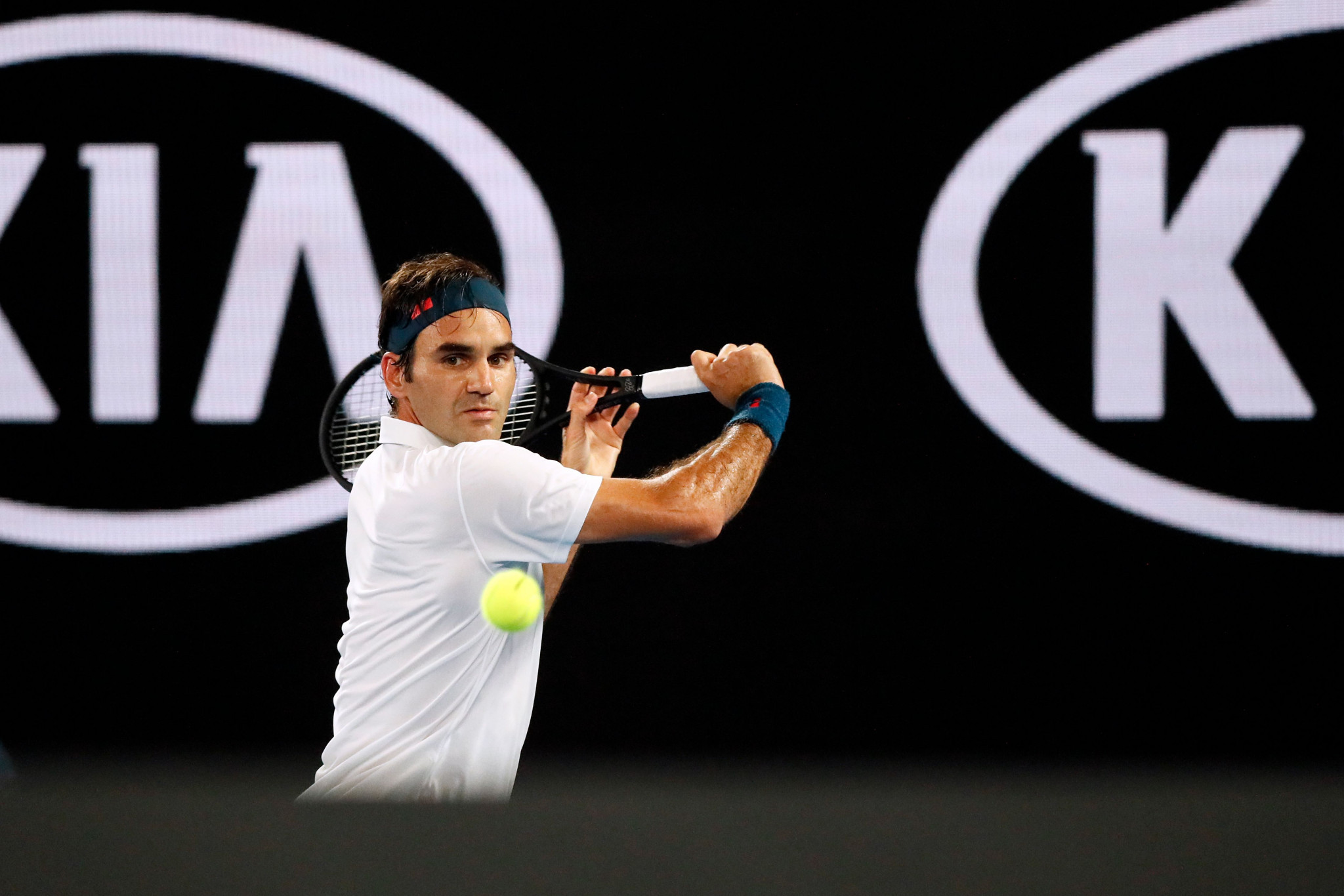 Defending champion Roger Federer eased into the fourth round ©Getty Images