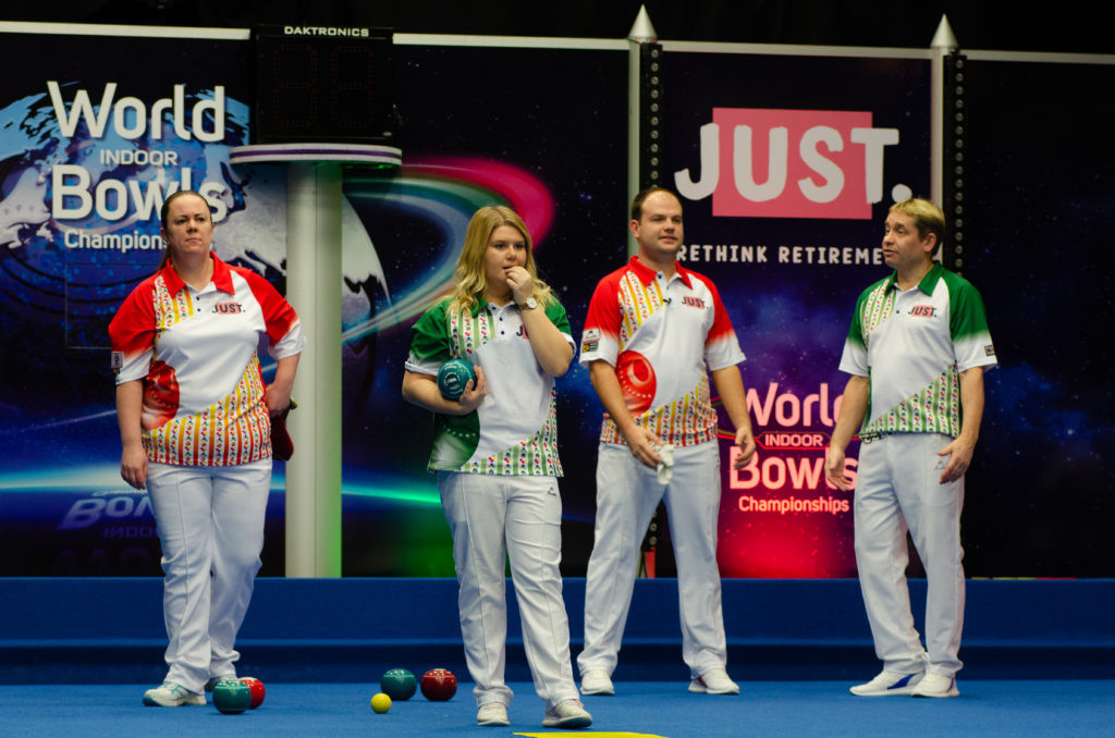 England’s Jamie Chestney and Scotland’s Lesley Doig begun their quest to retain the mixed pairs title at the World Indoor Bowls Championships by successfully coming through their quarter-final tie today ©World Bowls Tour