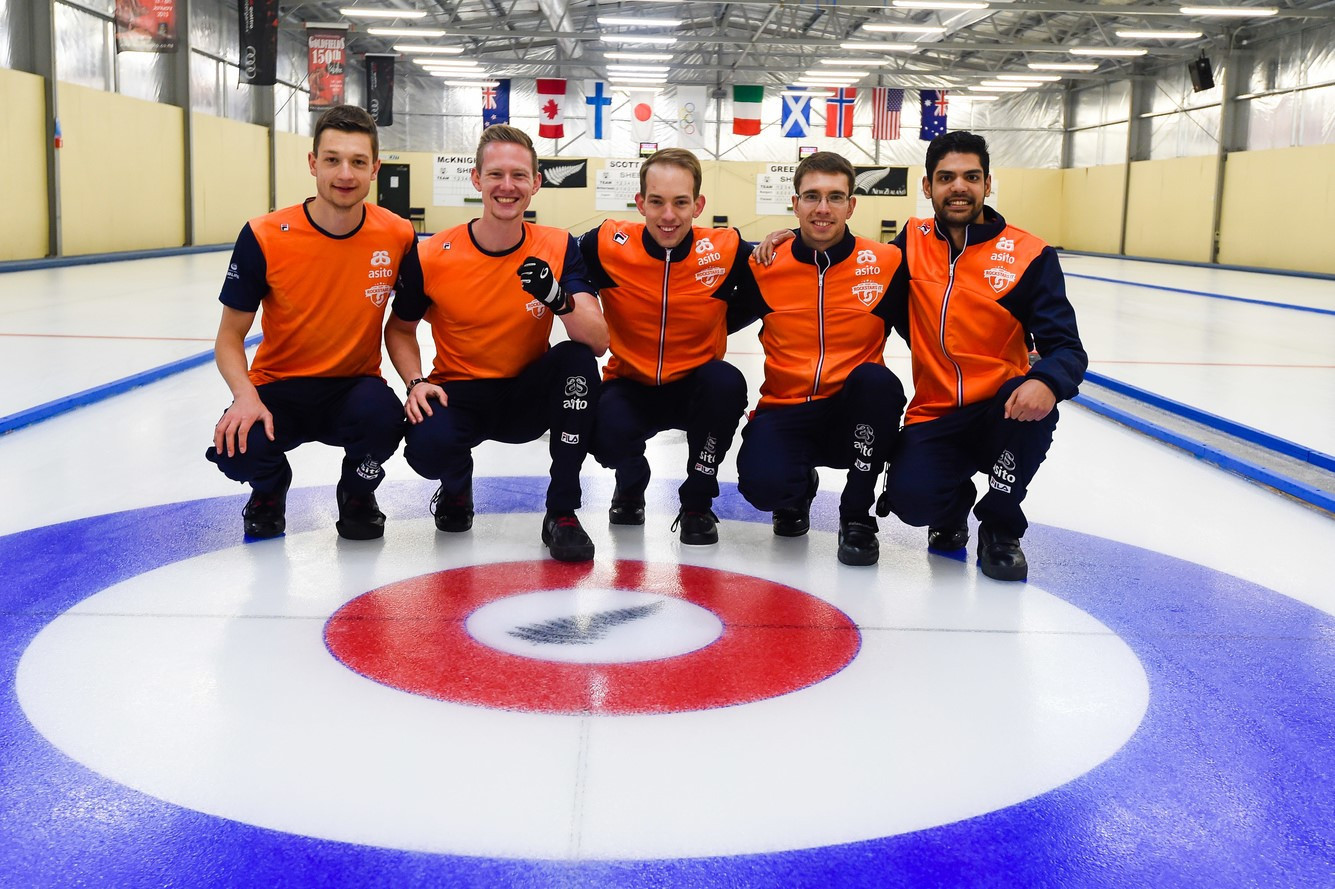 The Netherlands' men's team beat England 8-5 today ©WCF/Clare Toia-Bailey