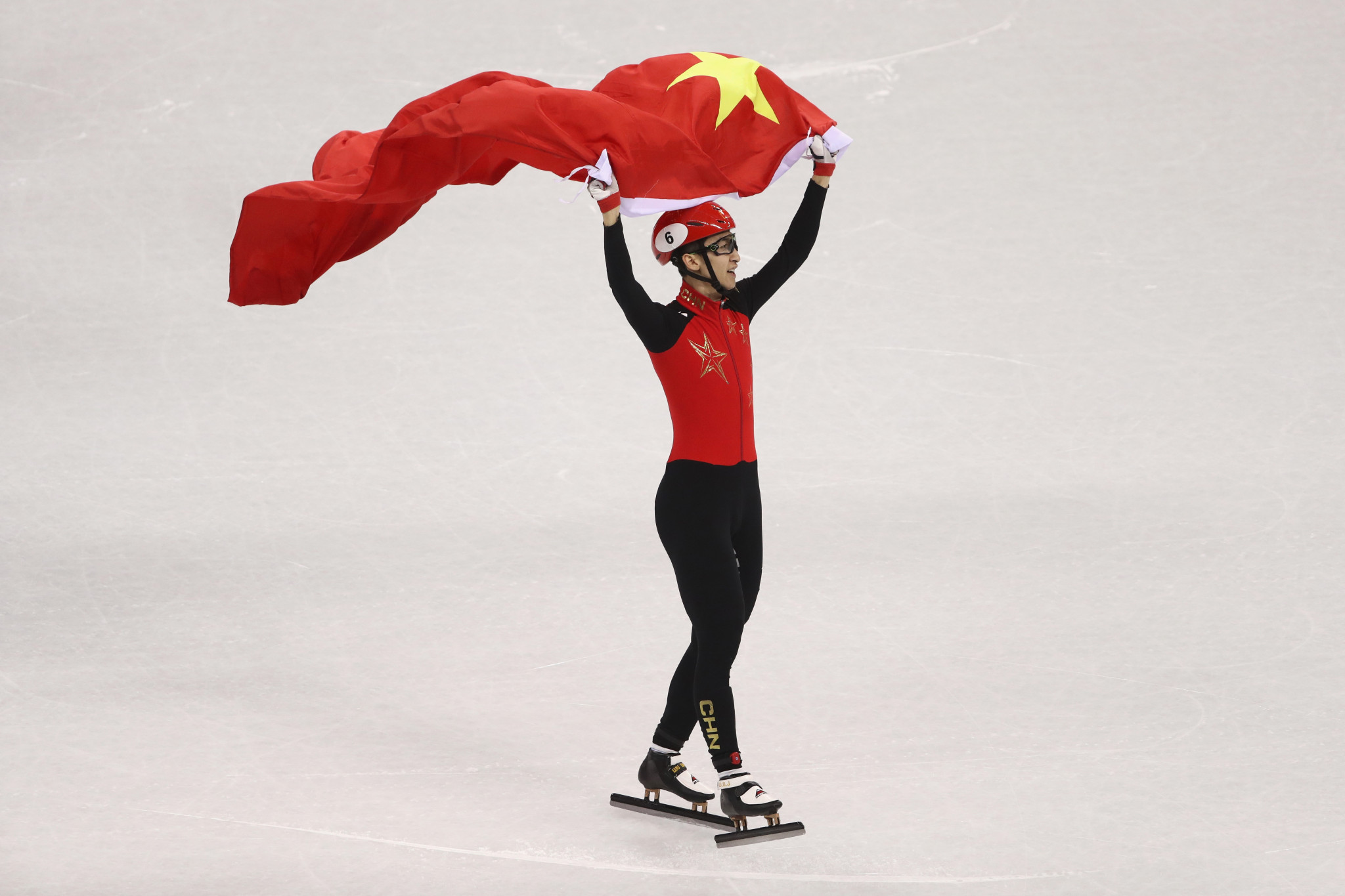 China set two world junior records as ISU World Junior Short Track Championships begin
