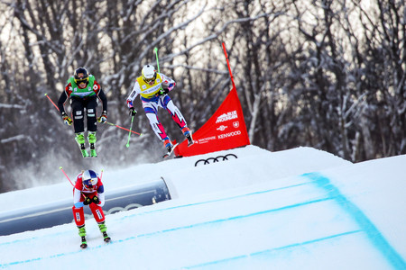Action went ahead in Blue Mountain after poor weather cancelled yesterday's qualification ©FIS