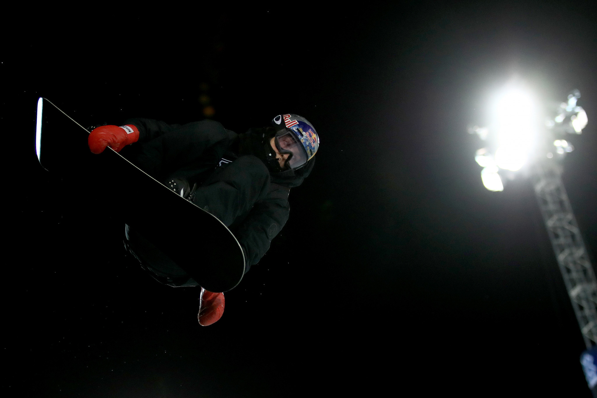 Olympic bronze medallist Scotty James triumphed in the men's snowboard superpipe event ©Getty Images