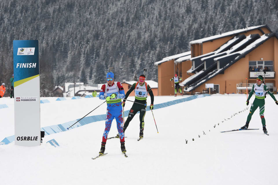 Russia claimed gold with a narrow victory in the junior men's relay ©IBU