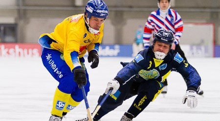 Hosts Sweden will meet defending champions Russia in the final of the Bandy World Championship in Vänersborg ©FIB/Martin Henriksson