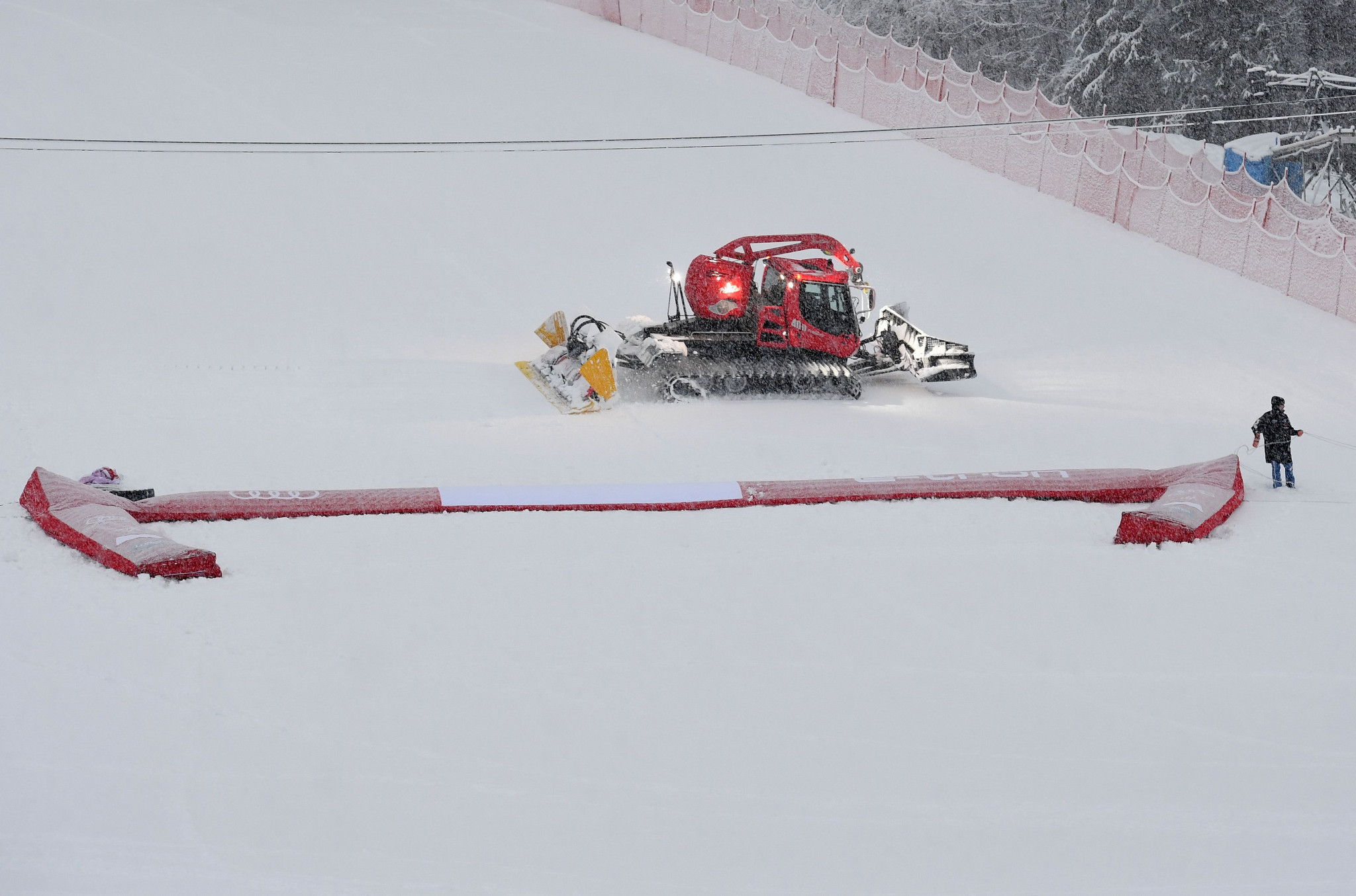 Organisers said the over 30 centimetres of snow fell on the top of the course in the German resort ©Getty Images