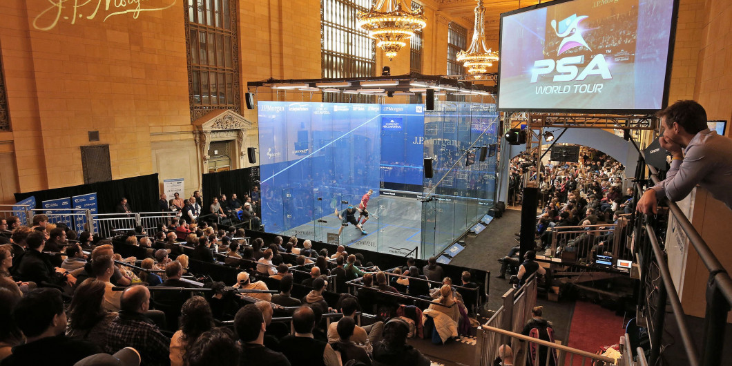 Squash has proven its adaptability and tournaments are held in several different venues ©PSA