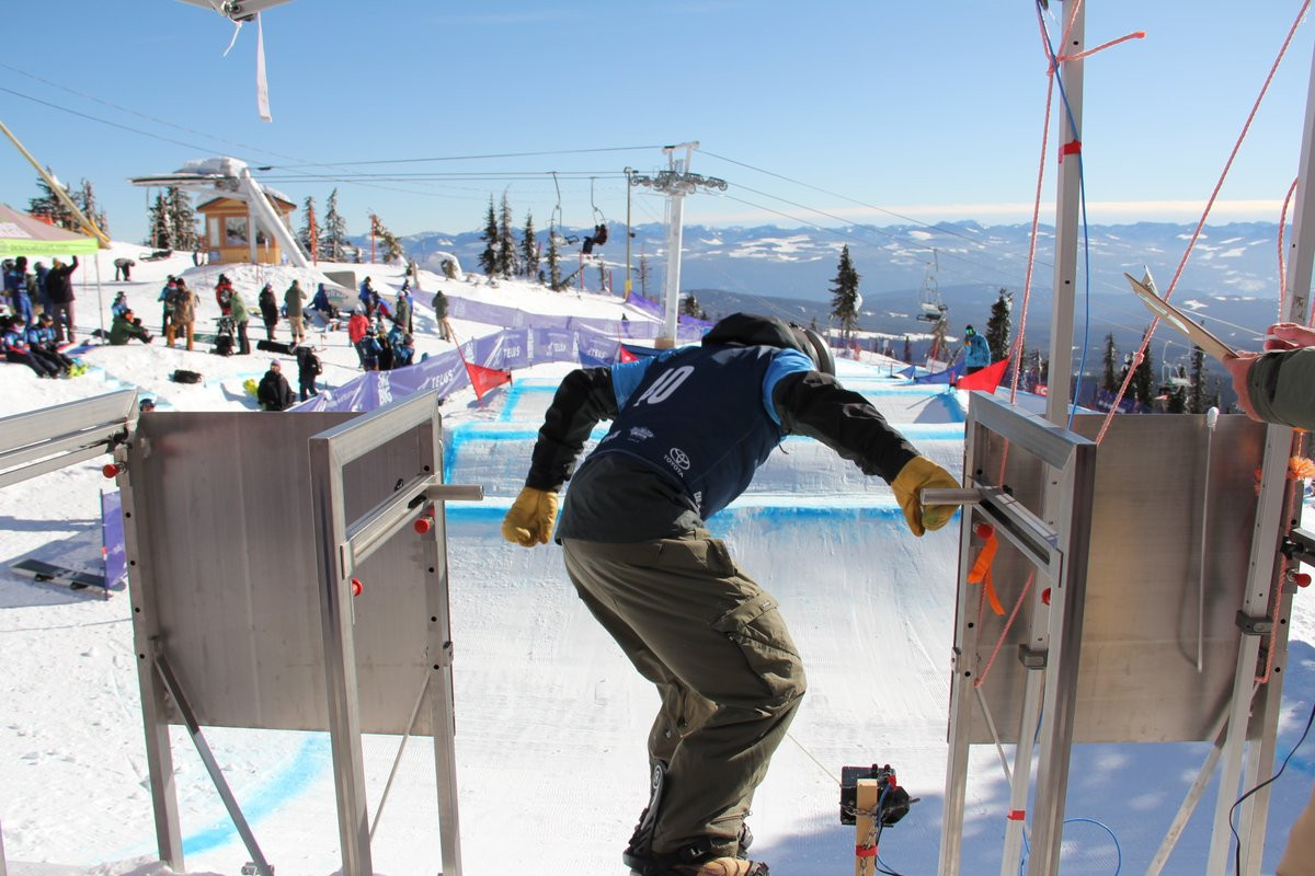 Six medals for United States on opening day of Big White Para Snowboard World Cup