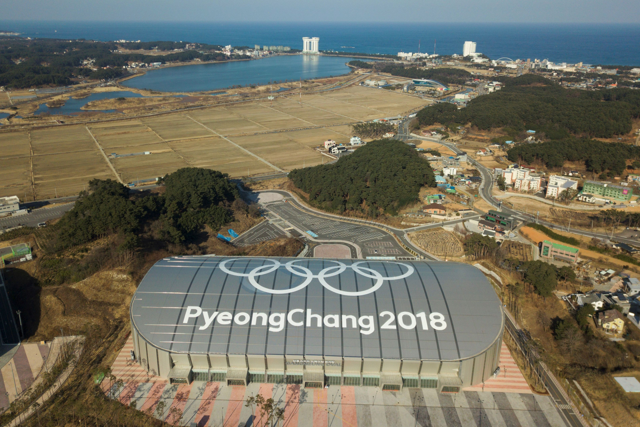 A long-term future for the facilities built for Pyeongchang 2018, including the Gangneung Oval, where the speed skating was held, has been promised by Thomas Bach, despite there currently being no legacy plan in place ©Getty Images