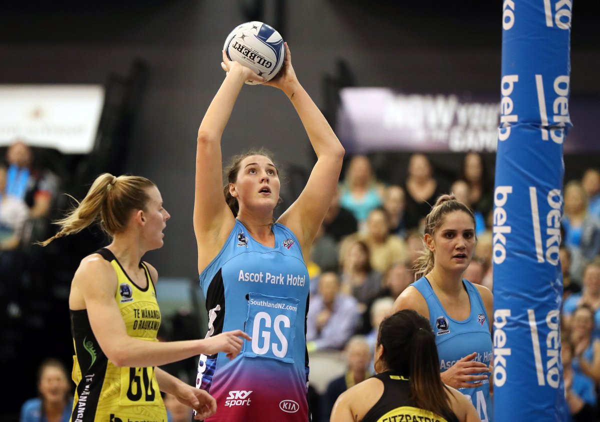 MediaWorks brand More FM will become the official radio station of the ANZ Premiership ©ANZ Premiership