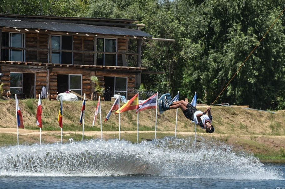 Italy's Riccardo De Tollis qualified from the men's junior wakeboard qualification event with the highest score at the IWWF World Cable Wakeboard and Wakeskate Championships in Buenos Aires ©IWWF