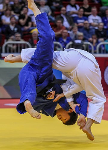 Funa Tonaki was one of Japan's four gold medallists on the opening day of the IJF Grand Slam in Düsseldorf ©IJF