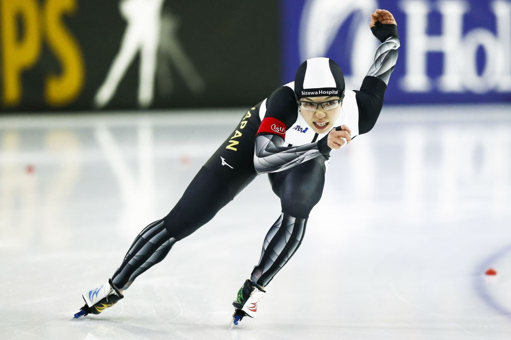 Defending champion Nao Kodaira of Japan leads the women's event at the ISU World Sprint Speed Skating Championships ©ISU