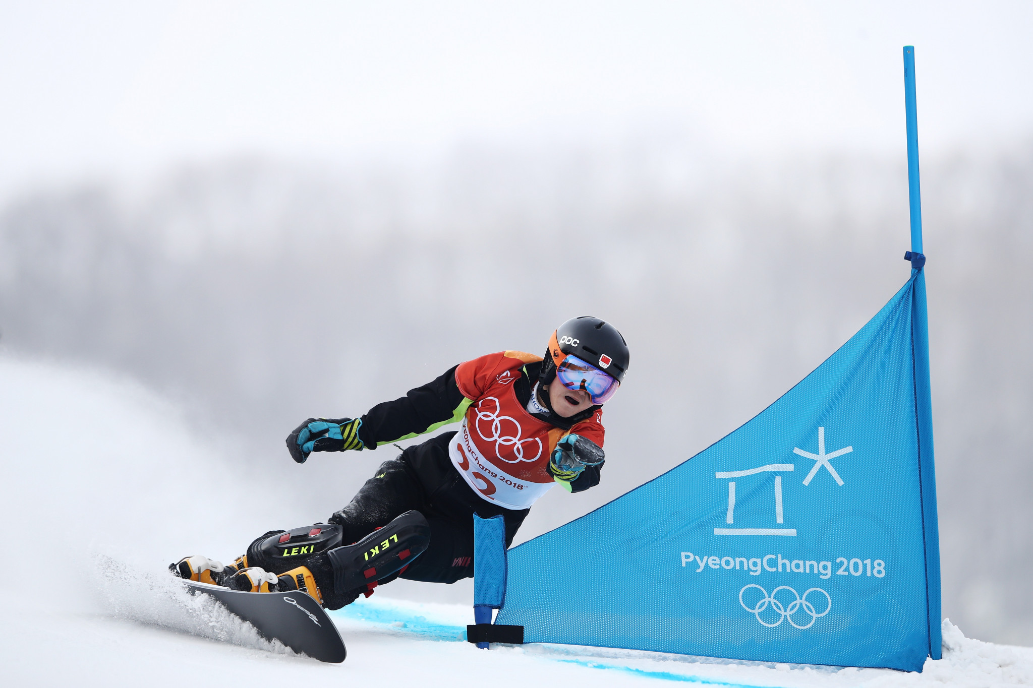 Gong hands hosts early Beijing 2022 boost with maiden FIS Alpine Snowboard World Cup victory in Chongli