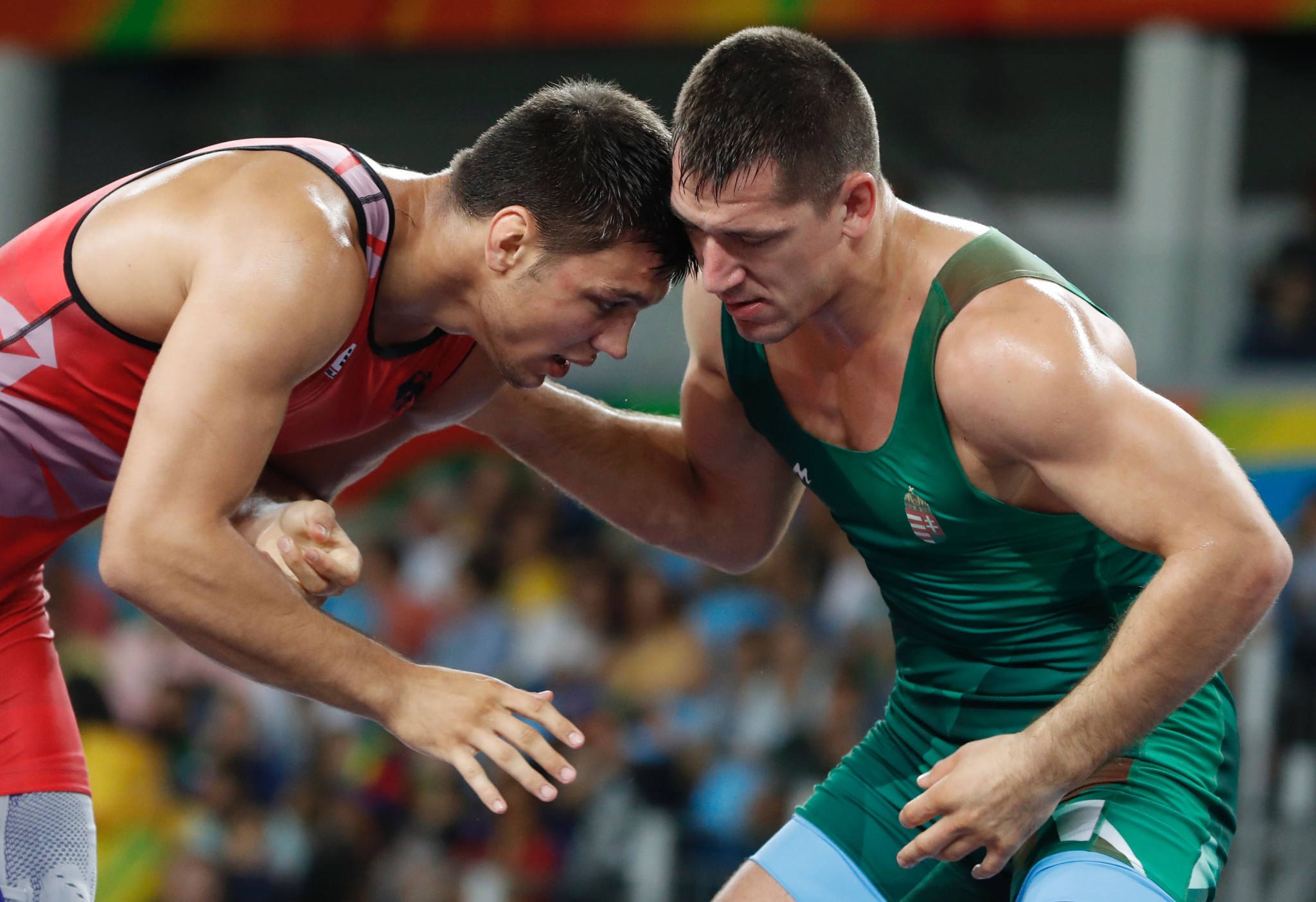 Viktor Lorincz, in green, won the 87kg Greco-Roman final ©Getty Images