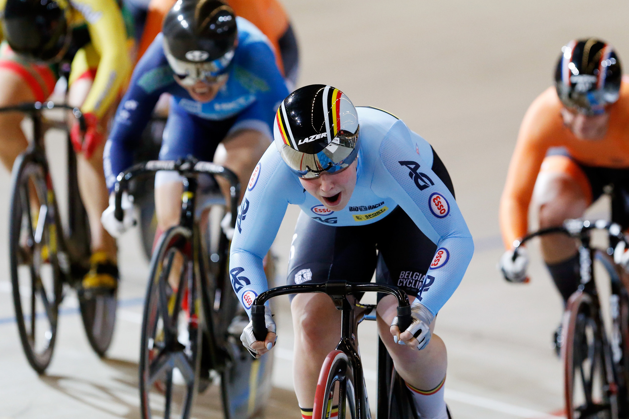 UCI World Track Cycling Championships to begin without sprint star Vogel