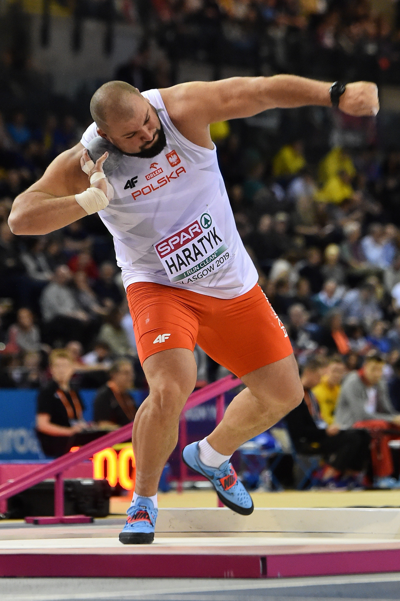 Poland's Michal Haratyk won the first gold of the Glasgow 2019 European Athletics Indoor Championships with a shot put of 21.65m ©Getty Images 