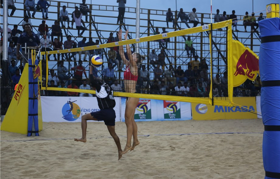 The Vizag Open, a star one IVB Beach World Tour event, continued in Visakhapatnam today ©FIVB
