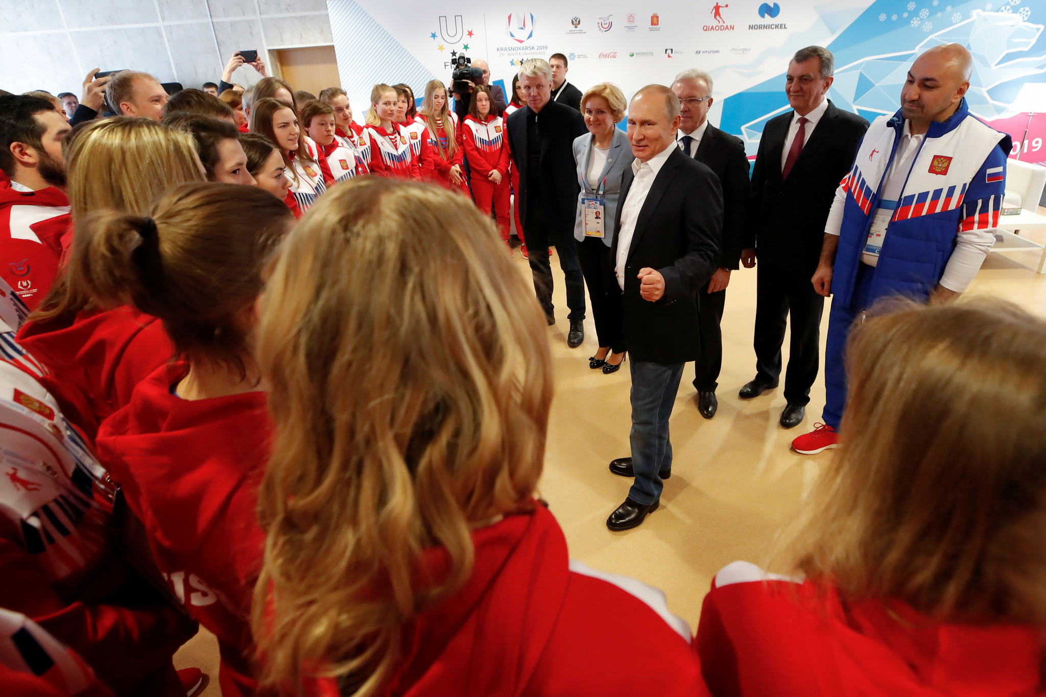 He then met Russian athletes in the Universiade village ©Getty Images