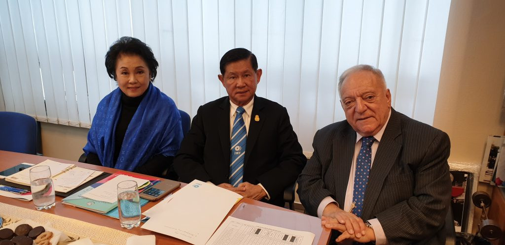 Thailand self-suspended themselves after a meeting between IWF President Tamas Aján, right, and their President Boossaba Yodbangtoe, left, and Major General Intarat Yodbangtoey, centre, its Honorary President ©IWF