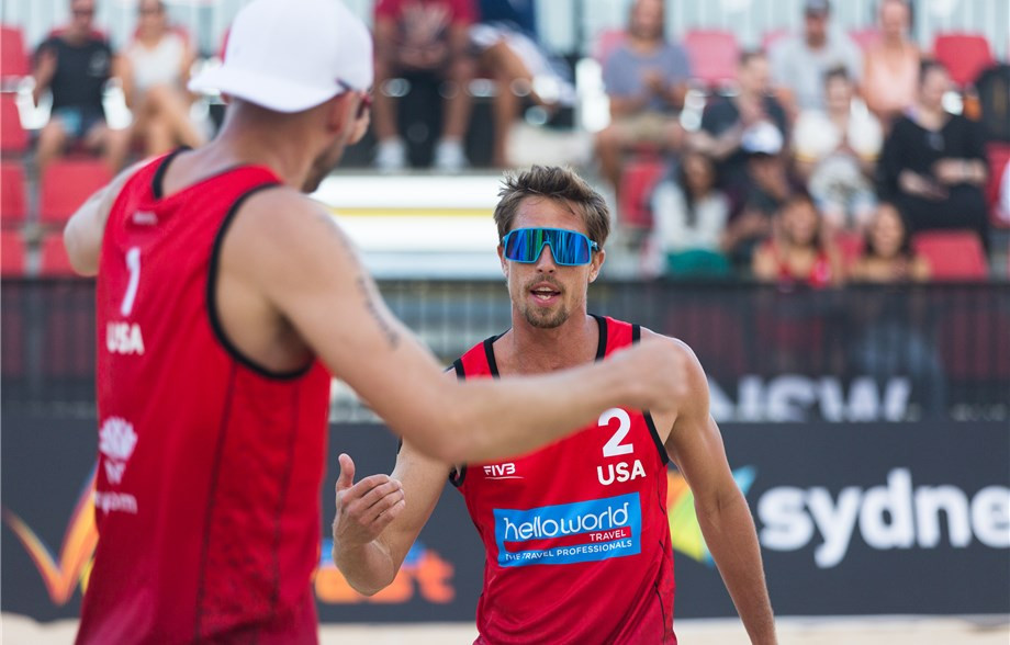 US top seeds Crabb and Gibb progressing well at FIVB Beach Volleyball World Tour event in Sydney