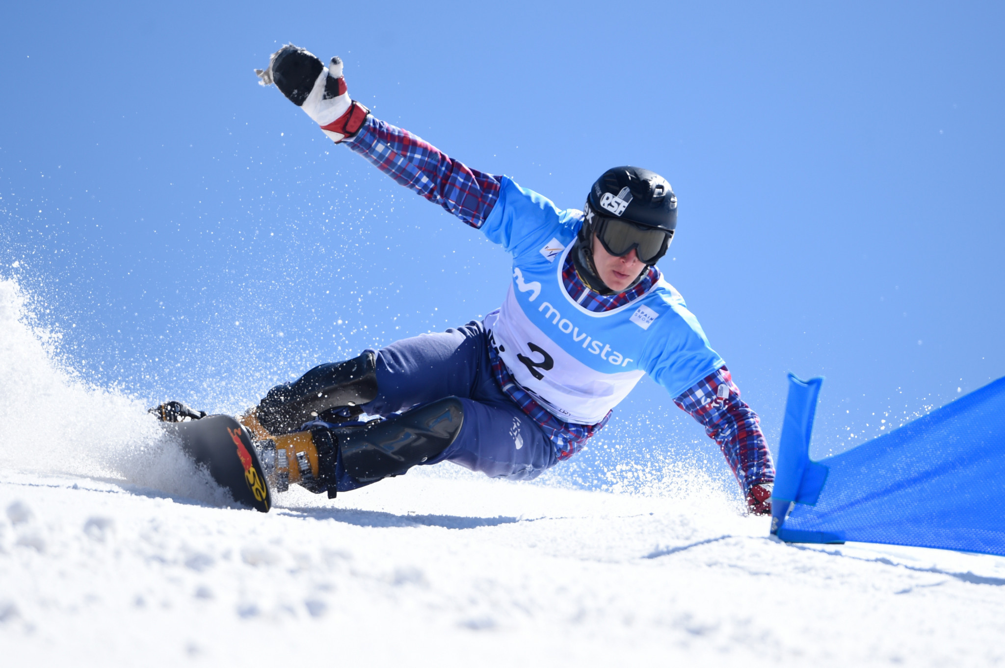 Double Russian gold at final parallel giant slalom race of Snowboard World Cup season