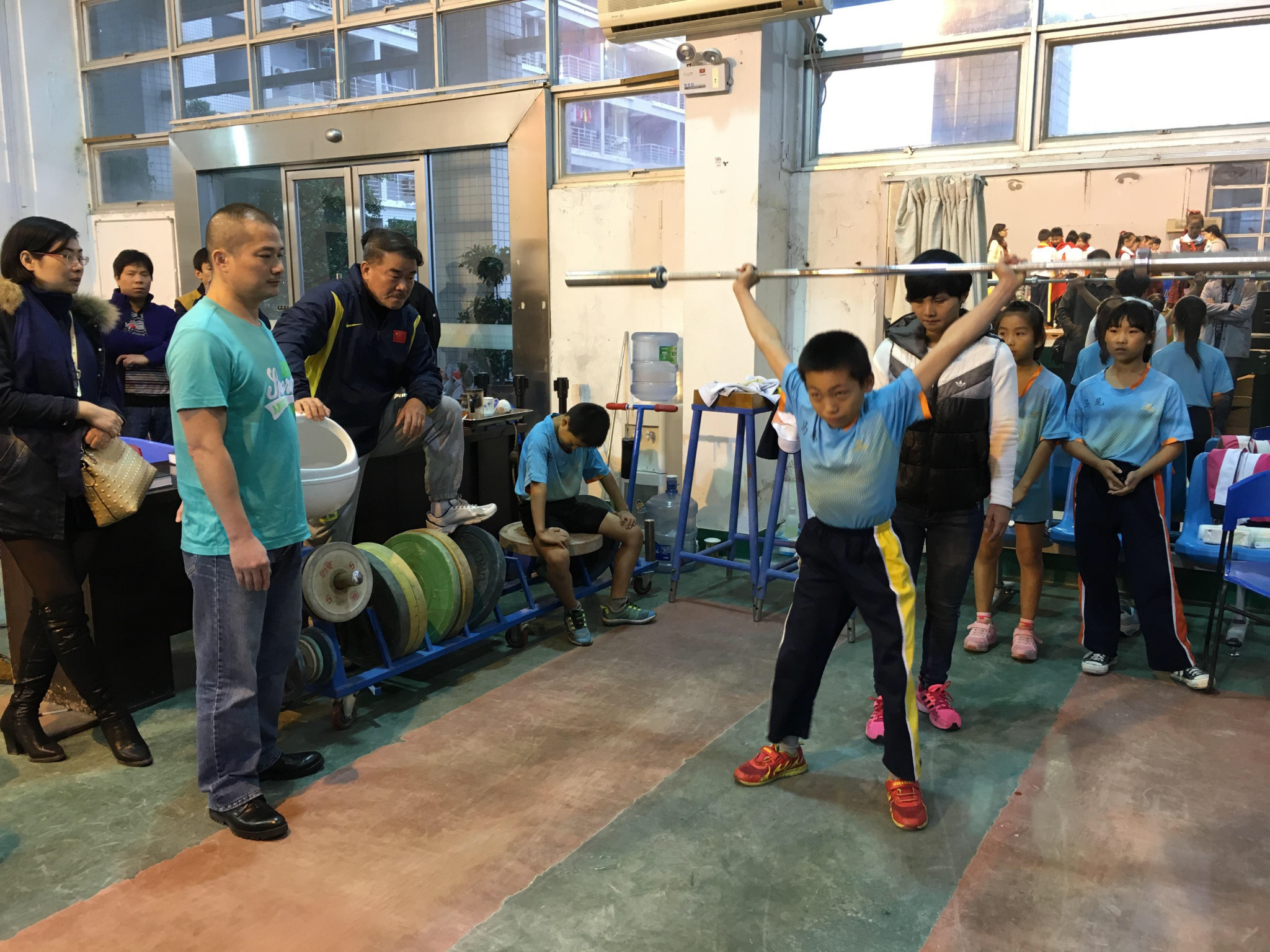 Chinese weightlifters starting young at school ©CWF