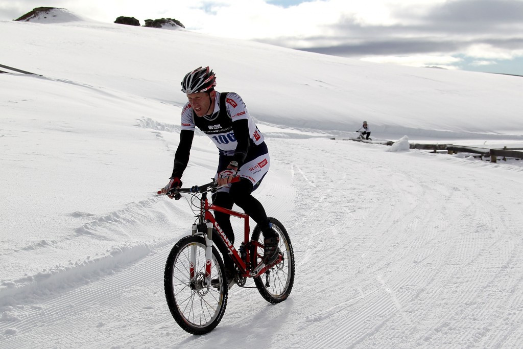 Athletes at the 2016 Winter Triathlon World Championships will compete in running, mountain biking and skiing events