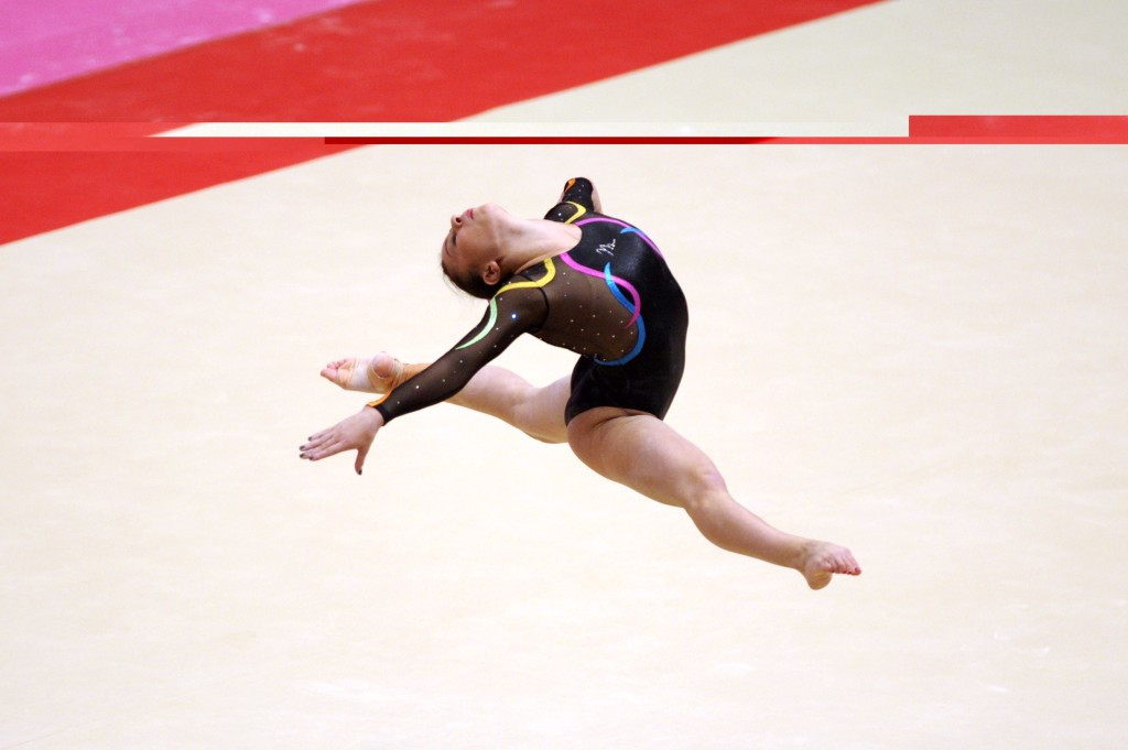Britain's Claudia Fragapane enjoyed her return to a venue where she took four Commonwealth Games golds as she scored 14.600 for her floor routine