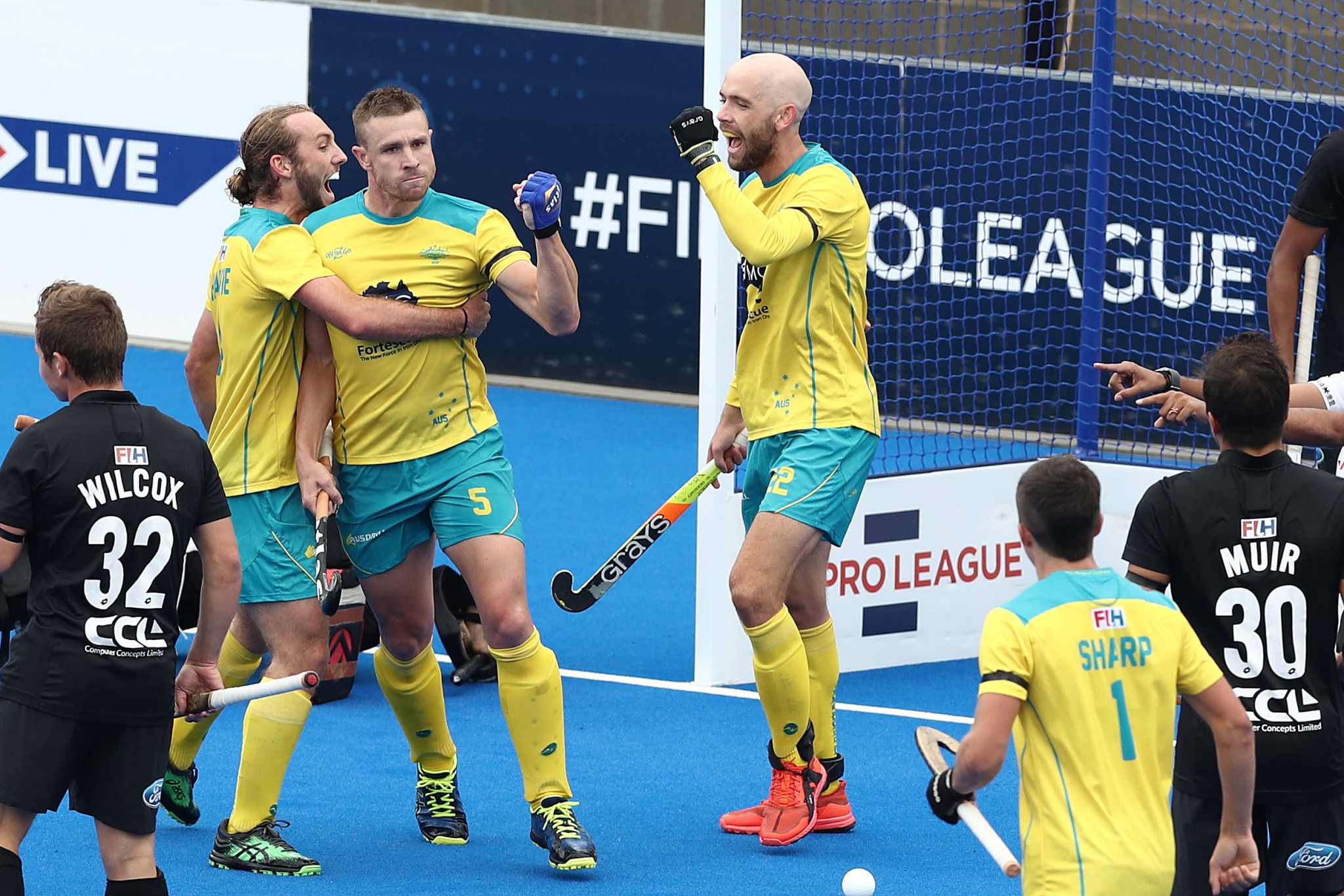 Australia's men beat New Zealand 5-1 to increase their lead at the top of the FIH Pro League standings ©Getty Images